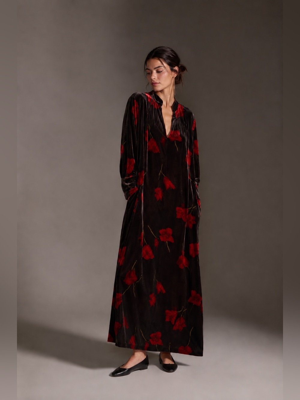 Vintage Diamond Tea Floral Velvet Maxi Dress | Romantic